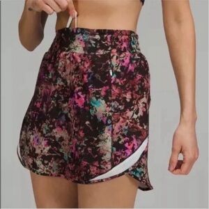 Lululemon Hotty Hot HR Skirt Long - Stencil Blossom Red Multi/Sheer Blu - Size 4